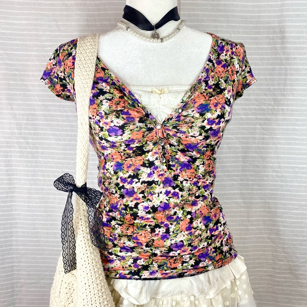 ♡ y2k floral print button up plunge neck top with puffy sleeves ♡